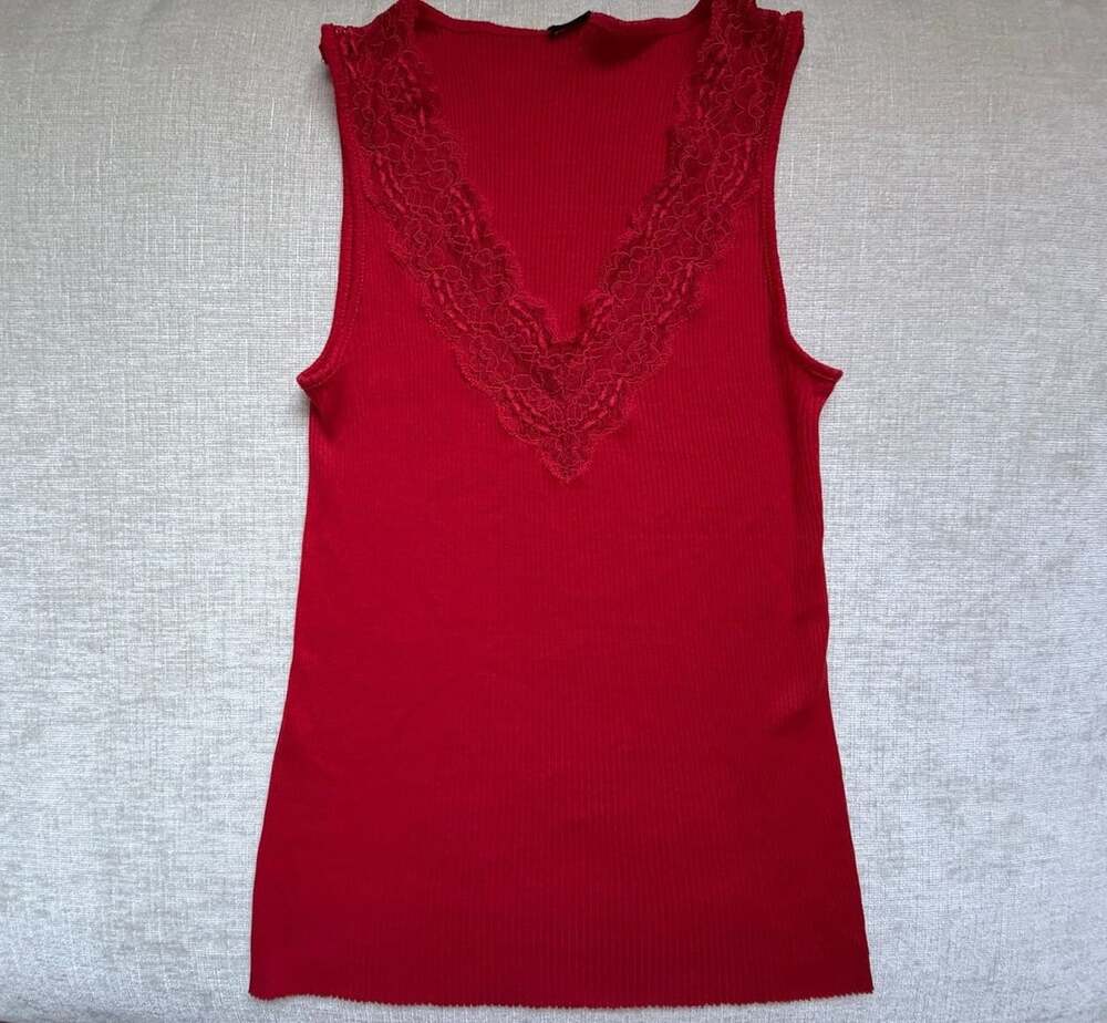 Red Lace Trim V Neck Ribbed Tank Top Womens Size S
